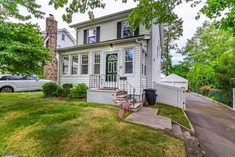 92 E Bradford Ave, Cedar Grove, NJ 07009