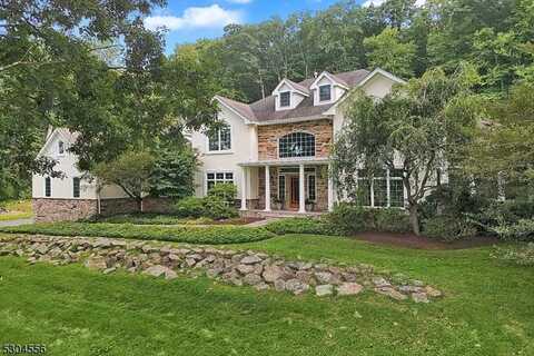 29 Sutton Rd, Tewksbury Twp., NJ 08833