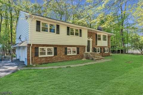 657 Indian Rd, Wayne, NJ 07470