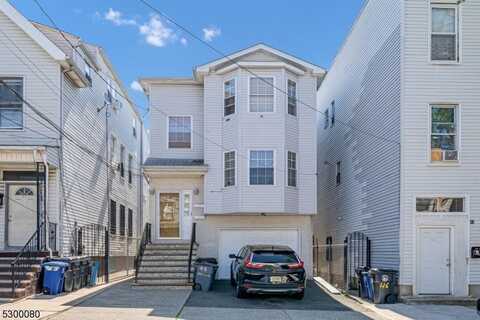 44 Hudson St, Newark, NJ 07103