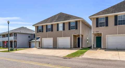 1080 St Andrews Ln, Starkville, MS 39759