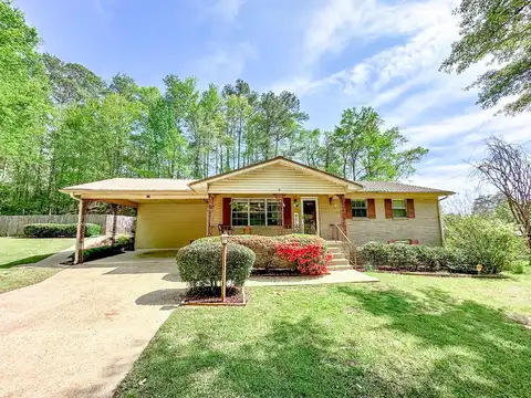 110 Ridgeland Dr, Columbus, MS 39705