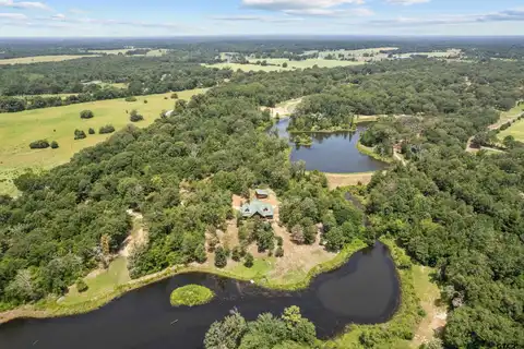 18 Lakeside Dr, Montalba, TX 75853