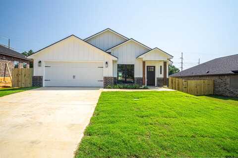 17330 Crossing Circle, Lindale, TX 75771