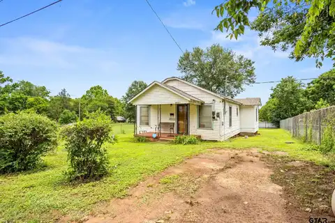 1011 Clemons, Jacksonville, TX 75766