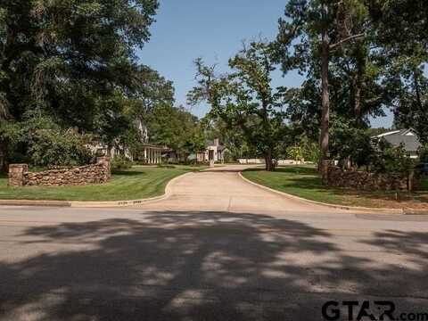 2736 Old Bullard Rd, Tyler, TX 75701