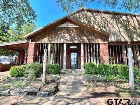 105 Walnut Street, Naples, TX 75568