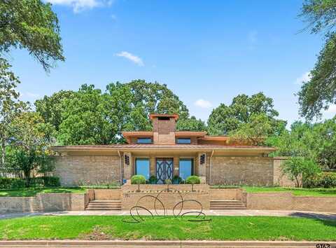 701 Woodland Hills Dr, Tyler, TX 75701