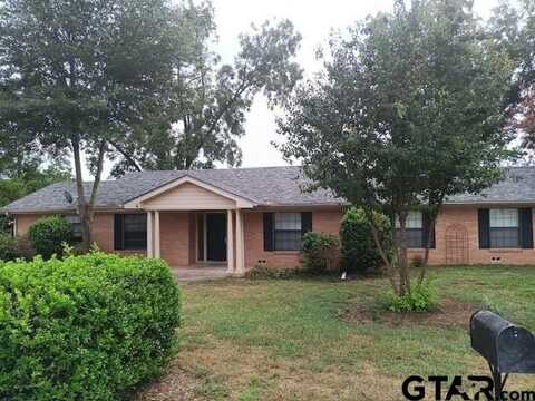 2219 Debby, Tyler, TX 75701