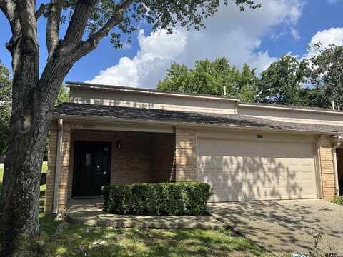 2120 Villa Dr, Tyler, TX 75703