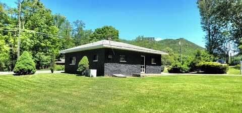 43282 E Midlnd Trail, White Sulphur Springs, WV 24986