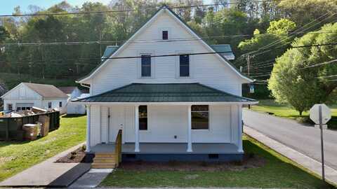 185 Central Ave, White Sulphur Springs, WV 24986