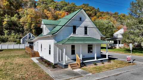 185 Central Ave, White Sulphur Springs, WV 24986