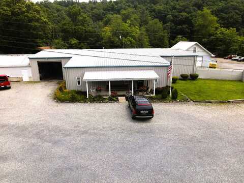 4654 Legends Hwy, Glen Jean, WV 25846