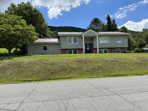 381 Pennsylvania, Rainelle, WV 25962