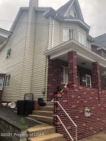 220 W PHILLIPS Street, Coaldale, PA 18218