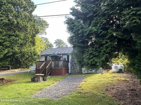 15 Spruce Street, Harveys Lake, PA 18618