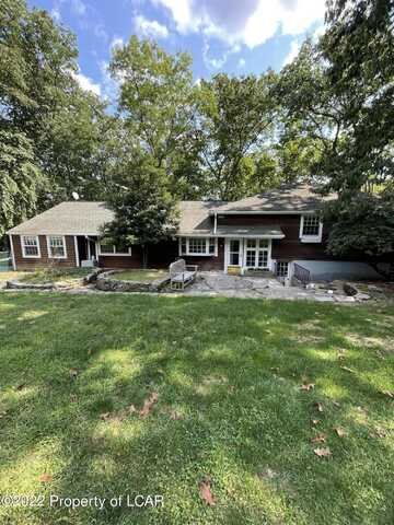 313 Huntsville-Idetown Road, Dallas, PA 18612