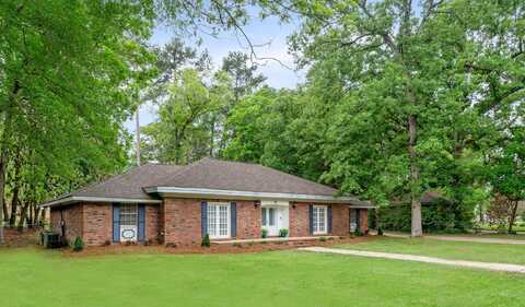 103 Wildwood Cir., Hattiesburg, MS 39402