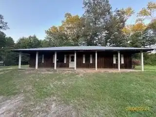 15 Talmus Russell Rd., Sumrall, MS 39482