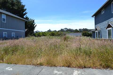 3155 Sophie Lane, McKinleyville, CA 95519