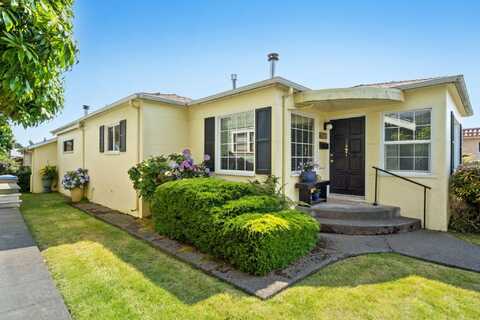 833 N Street, Fortuna, CA 95540