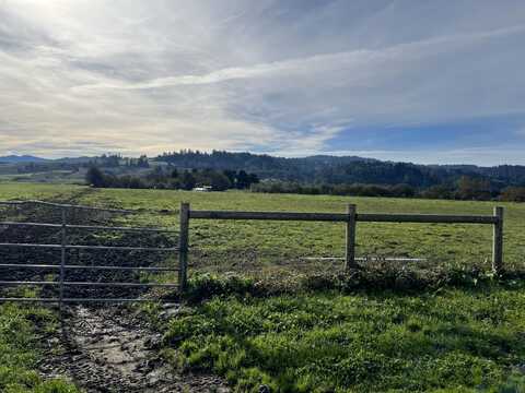 155 Lawson Lane, Ferndale, CA 95536