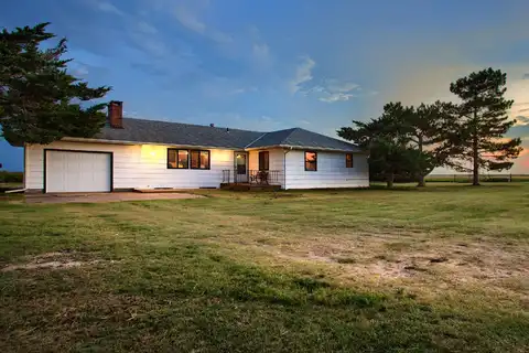 1280 Grants Villa Rd, Hays, KS 67601