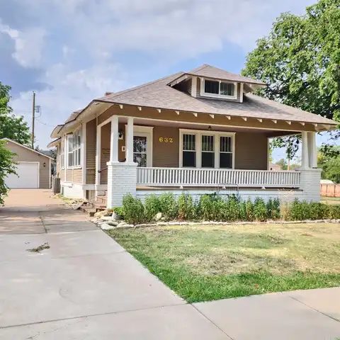 632 E 7th, Russell, KS 67665