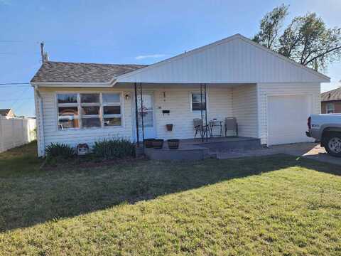 206 E 25th St, Hays, KS 67601