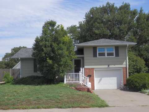 313 W 32nd, Hays, KS 67601