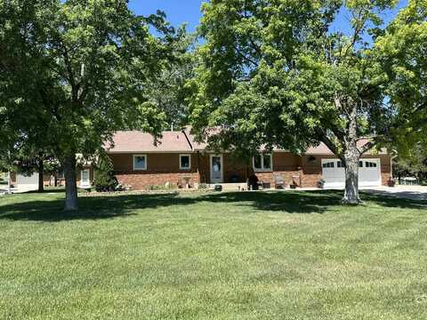 323 NE 20 Ave, Great Bend, KS 67530