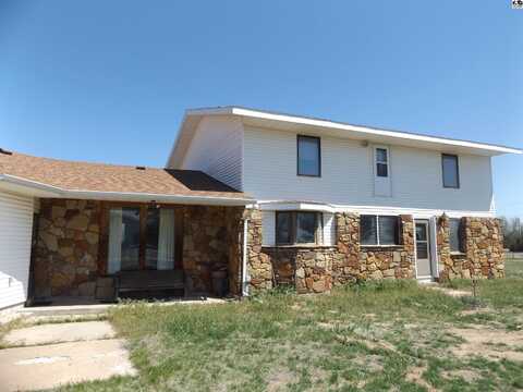 9 SW 10th St, St. John, KS 67576