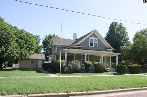 803 W 3rd St, Pratt, KS 67124