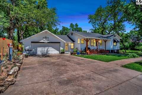 335 E Greenwood Ave, Little River, KS 67457