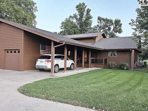 333e S. Lakeside Dr, McPherson, KS 67460