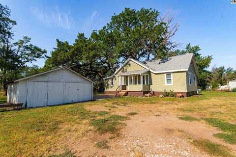 1207 W 2nd Ave, Hutchinson, KS 67501