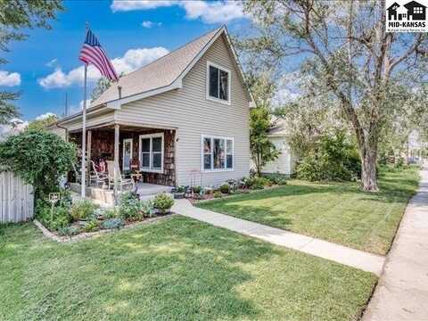 109 W 6th Ave, Hutchinson, KS 67501