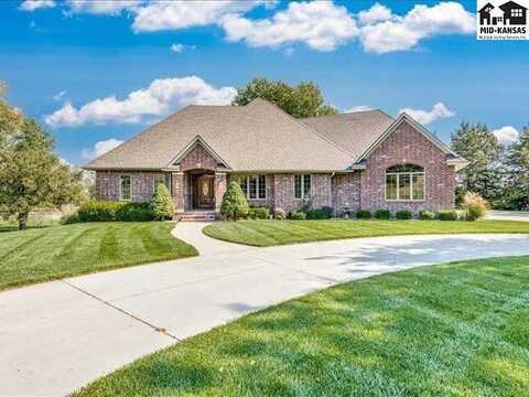 10605 W Snokomo Rd, Hutchinson, KS 67502