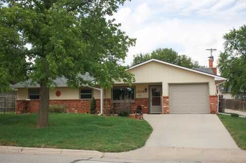 1208 E 6th Ave, Pratt, KS 67124