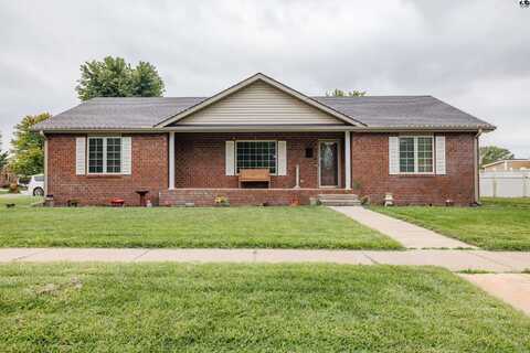 611 E 41st Ave, Hutchinson, KS 67502