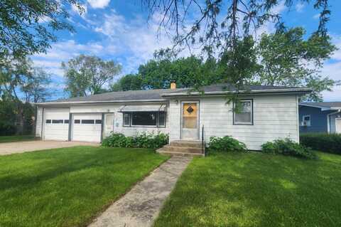 413 E 2nd Ave, Miller, SD 57362