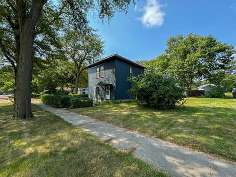 475 Utah Ave SE, Huron, SD 57350