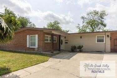 1394 CRESTVIEW DR., BROWNSVILLE, TX 78520