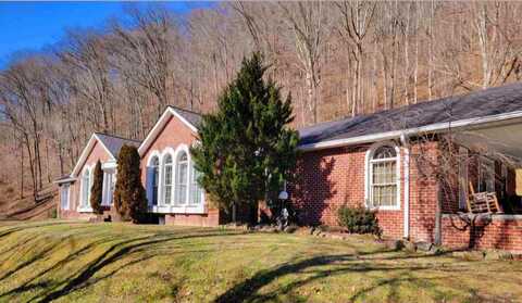 959 Rt 52, Delbarton, WV 25670