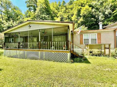 2629 Toms Creek Road, Barboursville, WV 25504