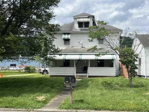 3900 Crane Avenue, Huntington, WV 25705