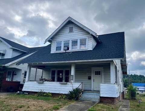 2633 4th Avenue, Huntington, WV 25702