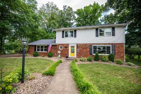 11 Pembrooke Ln, Huntington, WV 25705