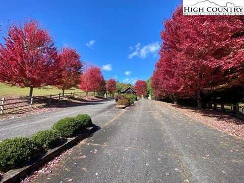 18 Twin Oaks Mountain Boulevard, Sparta, NC 28675